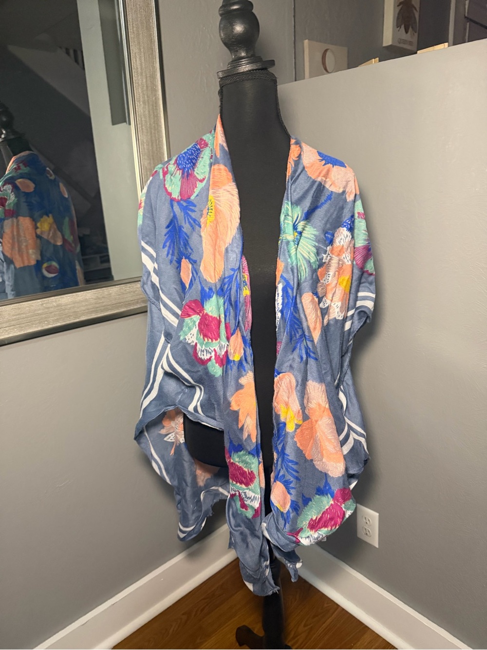 Woven Heart sheer lightweight floral kimono cover-up/wrap Cottagecore costal OS - Picture 3 of 10